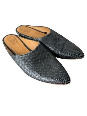 COCLICO Black Leather Mules Flats Slip Ons Pointer Toe Made In Spain 39 *FLAW*
